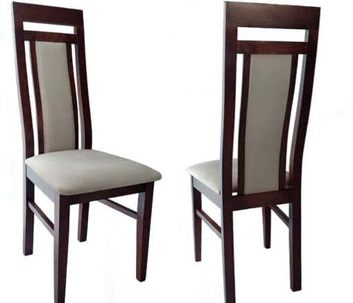 Klasyczne i tradycyjne krzesło drewniane z minimalistycznym designem i pasujące do rustykalnych wnętrz i w stylu vintage